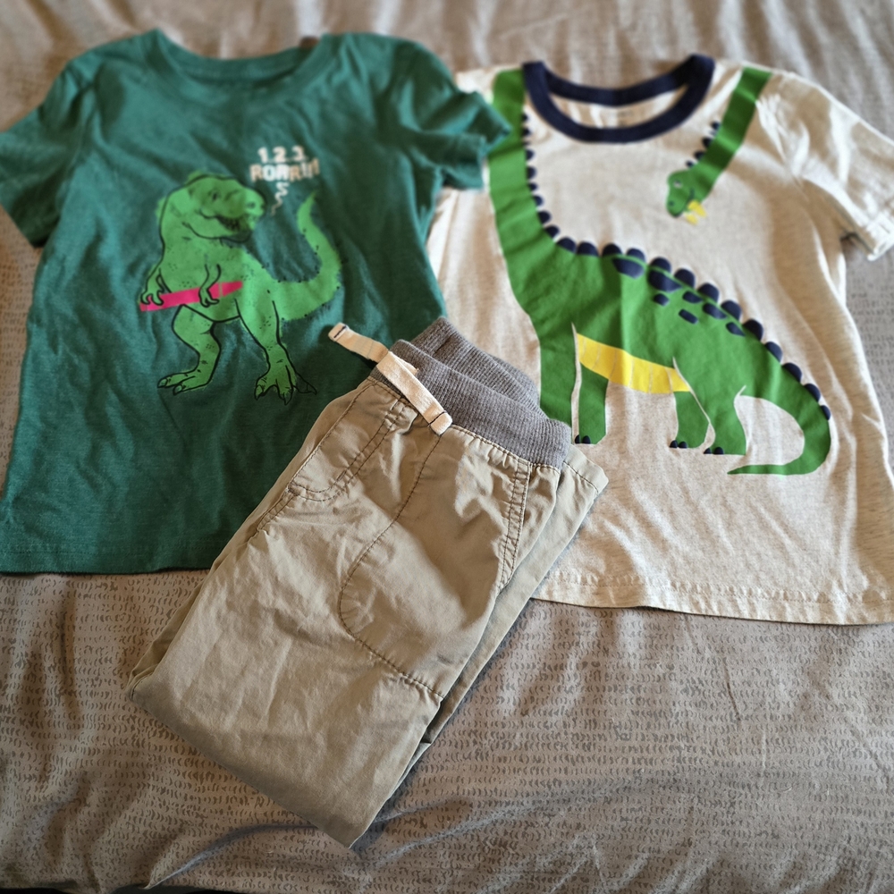 Dinosaur 4T 5T Tyrannsaurus Trex Stegasaurus Lot BOYS Cat & Jack Carter's